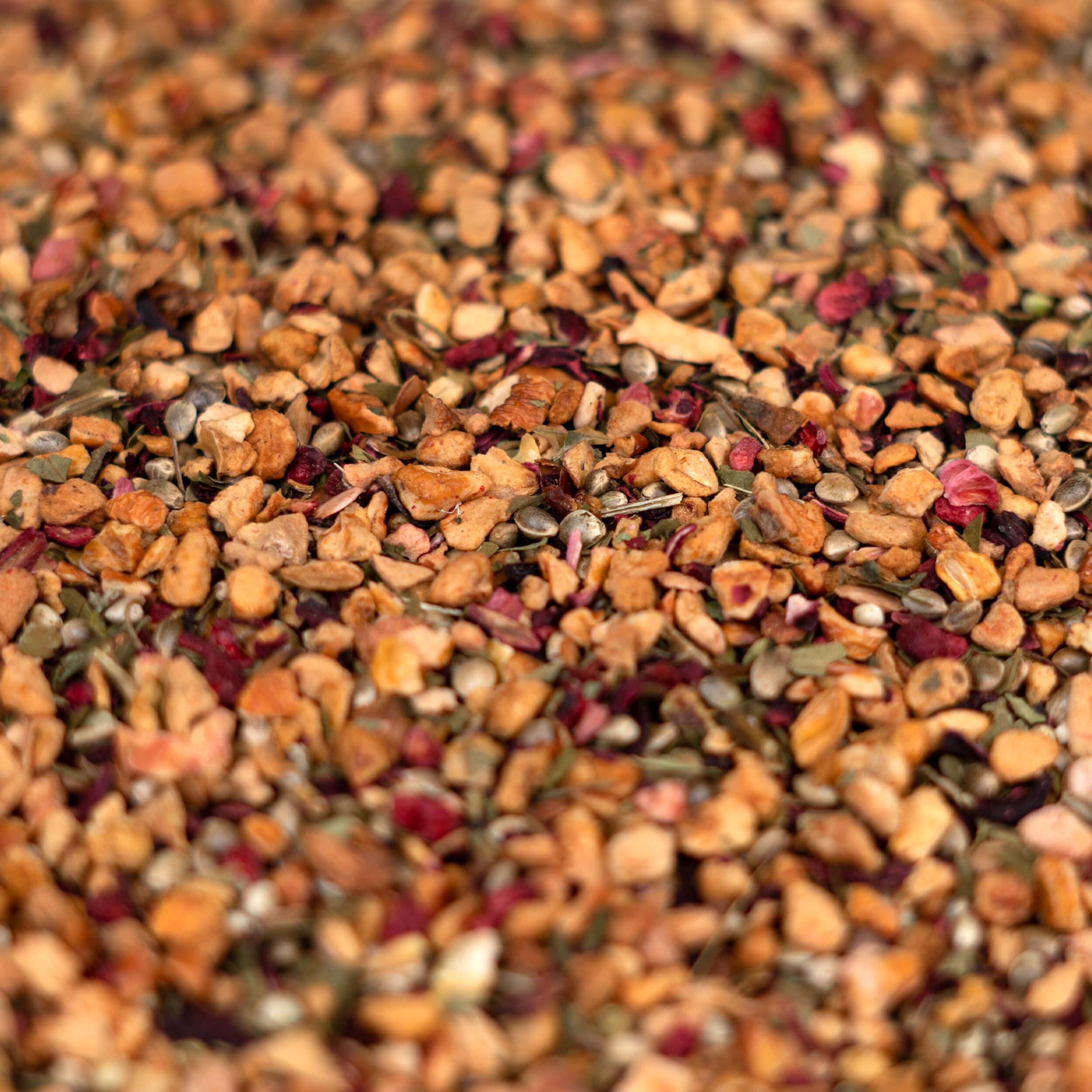 BIO Früchtetee mit Hanfsamen, Himbeeren & Hibiskus