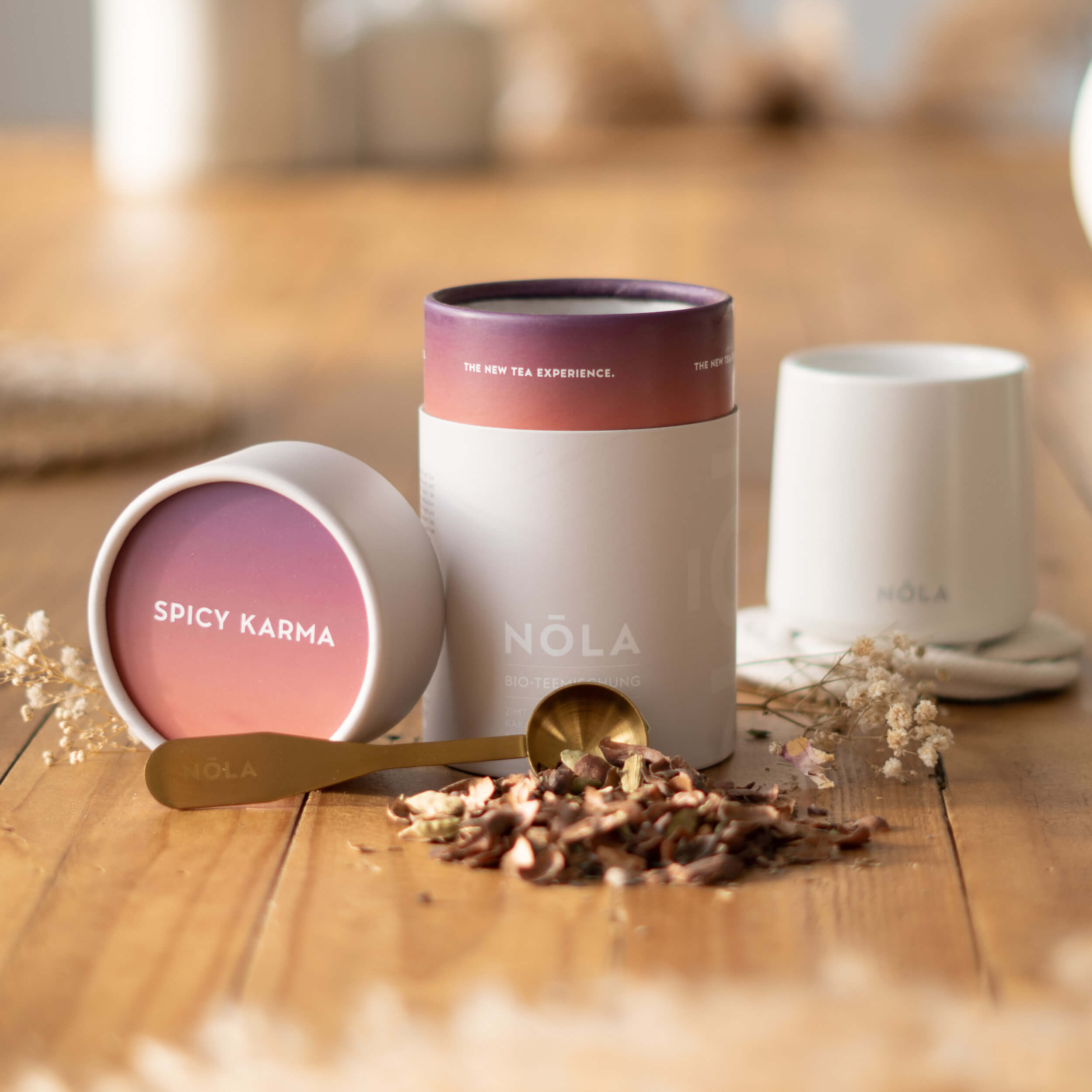 BIO Kräutertee mit Zimt, Kakaoschalen, Kardamom & Süßholzwurzel