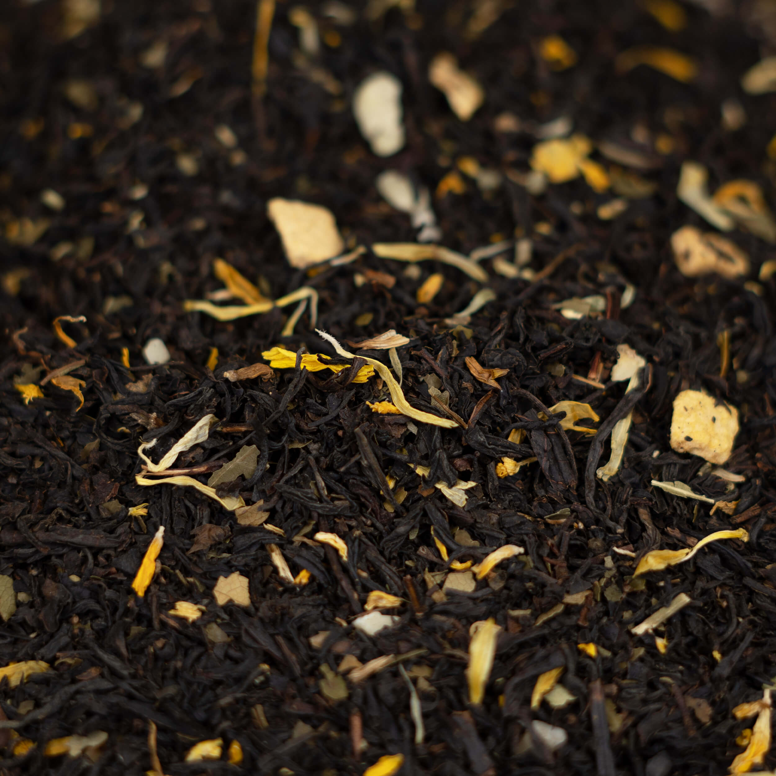 BIO Schwarzer Tee mit Mandel, Pfirsich & Bourbon-Vanille